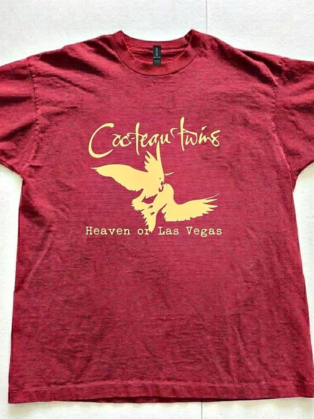 Gildan Cocteau Twins Heaven or Las Vegas T-Shirt antique cherry